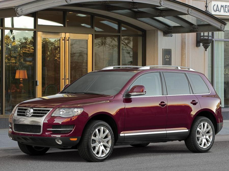  Volkswagen Touareg V10 TDi 2007 года  (US) (фото 9 из 13)